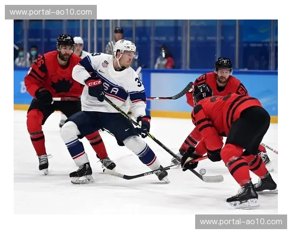 加拿大男子冰球险胜美国队 提前锁定小组头名出线